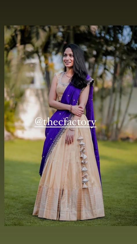 Pattu Langa Voni Blouse Designs, Blue Pattu Lehenga Half Saree, Pastel Langa Voni, Patu Lehangas For Women, New Half Saree Models, Mangalgiri Lehengas, Plain Half Saree, Plain Half Saree Designs, Pink Pattu Lehenga