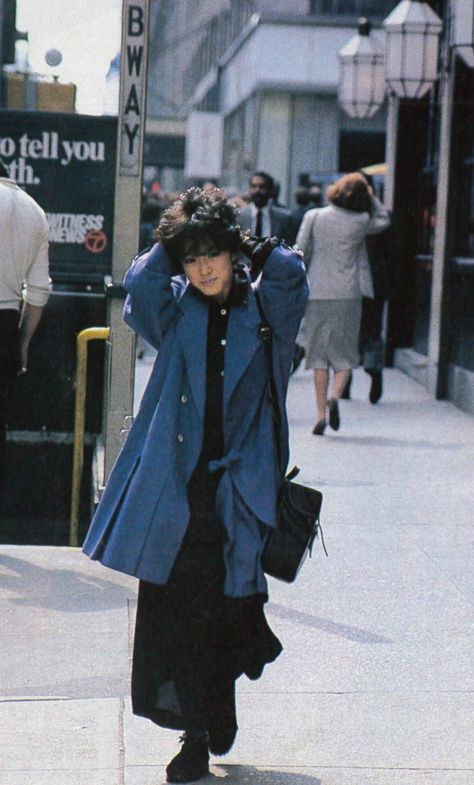 City Pop Outfits, Akina Nakamori 80s, 80s Asian Fashion, Modern Japanese Fashion, 80s Japanese Fashion, Uniqlo Style, Akina Nakamori, Real Fashion, Japanese Pop Culture