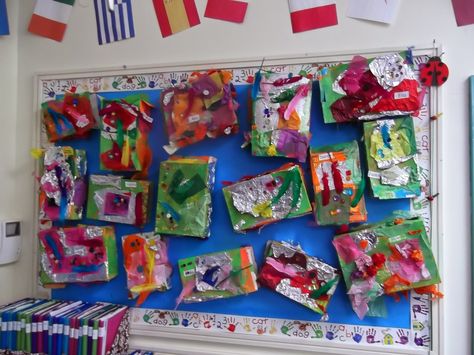 Box Collage: empty cereal box after using sand paper to key the surface, the children began to add a different layer to them. The first time they just painted them, then they added some tissue paper, then some tin foil, then more tissue paper finally some jewels, buttons feathers. Kindergarten Sculpture, Box Collage, Creative Curriculum Preschool, Painted Collage, Prek Classroom, Sand Paper, Creative Curriculum, Art Area, Tin Foil