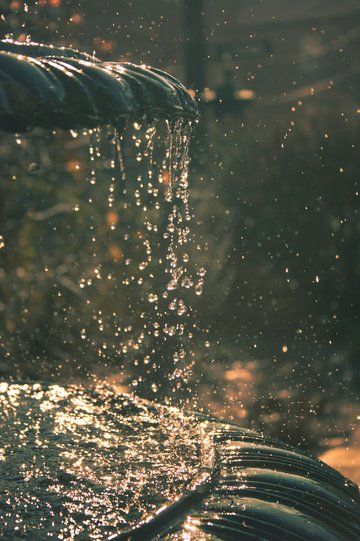 Feng Shui Architecture, Rain Pictures, Aquarius Season, Time Lapse Photography, John Wilson, Water Fountains Outdoor, Water Element, Screen Saver, Water Conservation