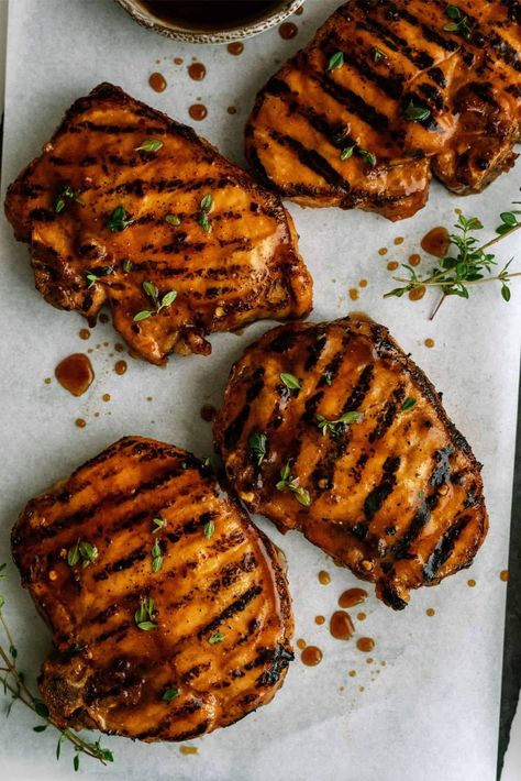 Perfectly Juicy Grilled Pork Chops Recipe Pork Chop Grill Recipes, Pork Chop Marinade For Grill, Pork Chop Grilled, Grilled Pork Chop Recipes, Grilled Pork Chops Marinade, Oven Pork Chops, Pork Chop Marinade, Pork Chop Recipes Grilled, Weekday Lunches