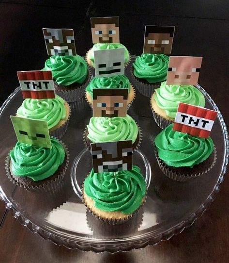 Diy Minecraft Cupcakes, Minecraft Birthday Cupcakes, Minecraft Birthday Cakes, Minecraft Cake Buttercream, Minecraft Cupcakes Ideas, Minecraft Cake Cupcakes, Cupcakes Minecraft, Minecraft Cupcake, Pastel Minecraft