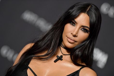 Reality TV: How The Genre Has Consistently Re-Engineered Itself Into New Life https://www.forbes.com/sites/joshwilson/2022/03/17/reality-tv-how-the-genre-has-consistently-re-engineered-itself-into-new-life/ Shopping Queen, Robert Kardashian, Cross Choker, Tristan Thompson, Nicky Hilton, Reality Tv Stars, Keeping Up With The Kardashians, Teen Choice Awards, Kim K