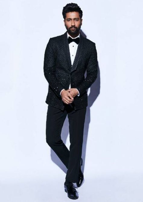 Vicky Kaushal Lifestyle, Wiki, Net Worth, Income, Salary, House, Cars, Favorites, Affairs, Awards, Family, Facts & Biography - Discover The Art of Publishing Bollywood Party Outfit Men, Vicky Kaushal In Suit, Reception Outfit For Men, Men Suit Outfit, Gangs Of Wasseypur, Formals For Men, Reception Suits, Party Dress Ideas, Anurag Kashyap