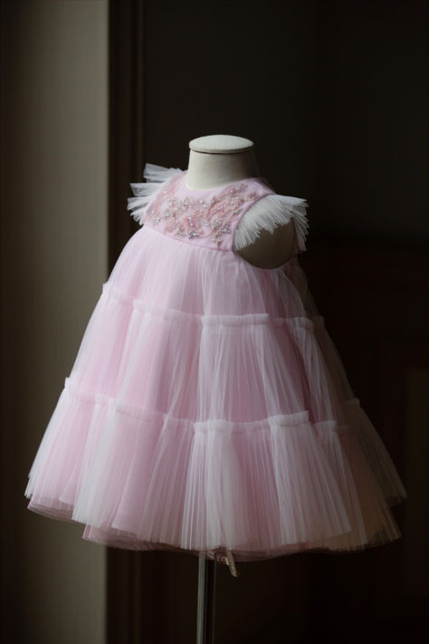 Baby Dior Dress, Dior Couture Dresses, Cordelia De Castellane, Simple Dress Casual, Baby Dior, Kids Frocks Design, Kids Dress Wear, Baby Dress Design