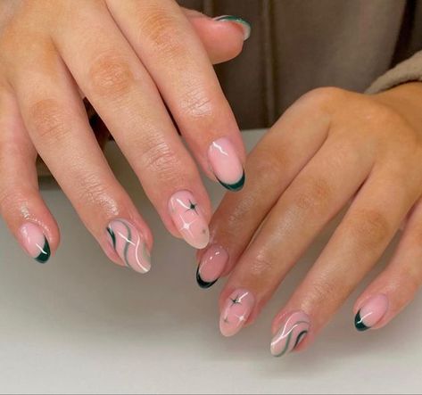 #fashion #nailart #nailartideas #naildesign #naildesignidaes #beauty Green Designs Nails, Nail Tip Designs Square, French Tip Designs Short, Christmas Nail Designs French Tip, Green Nail Designs Acrylic, Cute French Nail Designs, French Tip With Nail Art, French Tip Ideas Nails Design, Christmas Swirl Nails