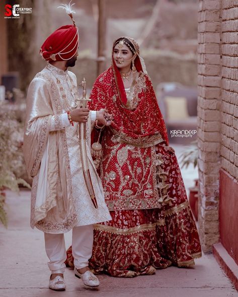 Anand Karaj Suit Bride, Anand Karaj Suit, Bridal Suits Punjabi Sikh Bride, Punjabi Wedding Suit Bridal Sikh Bride, Punjabi Marriage, Lace Designs On Suits, Punjabi Wedding Suit, Bridal Suits Punjabi, Suit Bride