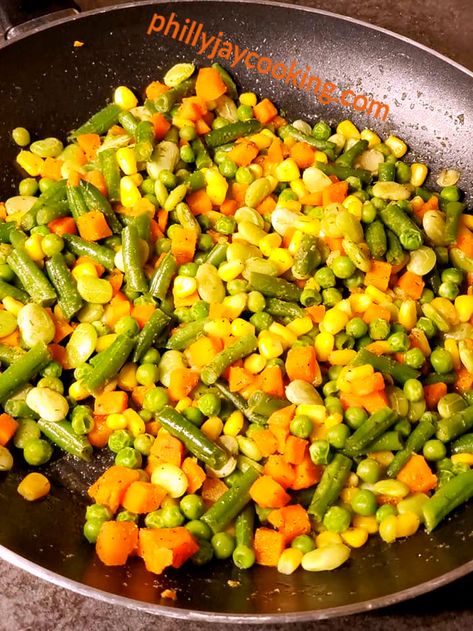 Delicious Easy To Make Mixed Vegetables Recipe Veggie Mix Side Dish, Chopped Vegetable Recipes, Cooking Mixed Vegetables, Recipe For Mixed Vegetables, Seasoning Frozen Vegetables, Easy Mixed Vegetable Recipes, Cheap Vegetable Recipes, Recipes For Mixed Vegetables, Mixed Frozen Veggie Recipes