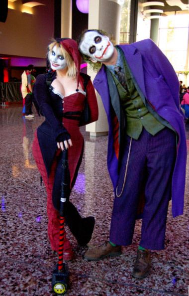 Harley Quinn and The Joker Cosplay Haley Quinn And Joker Halloween, Harley Quinn Joker Costume Couple, Joker And Harley Quinn Costume Couple Halloween, Harley Quinn And The Joker Costume, Joker And Harley Quinn Costume Female, Joker Harley Quinn Costume, Harley Quinn And Joker Costume Couple, Harley Quinn And Joker Costume, Joker And Harley Quinn Costume