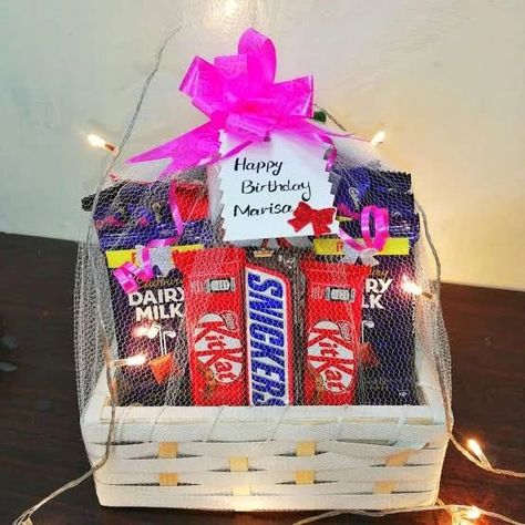 Alhumdulillah Delivered customize chocolate basket for her dm for detail and order 💥 ❤️ Chocolate Basket Ideas Gift, Chocolate Basket Ideas, Chocolate Basket Decoration, Hampers Packaging, Birthday Room, Chocolate Basket, Paper Quilling For Beginners, Birthday Room Decorations, Bridal Gift Wrapping Ideas