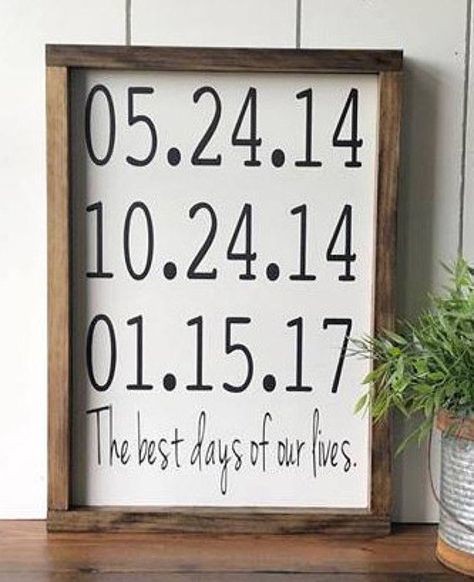 Signs Cricut, Cricut Home Decor, Cricut Home, Custom Family Signs, Woodworking Box, Interior Colour, Diy Wood Signs, Days Of Our Lives, Cozy Home