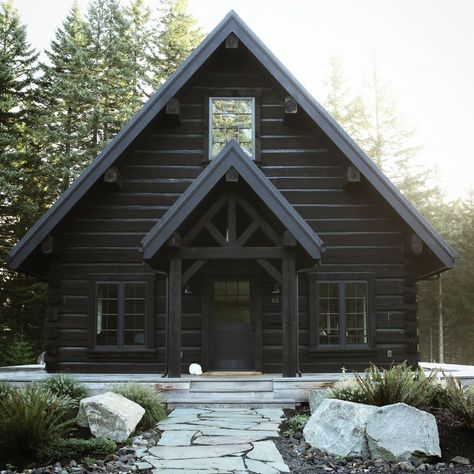 Dark Log Cabin Exterior, Log House Exterior, Black Log Cabin, Black Exteriors, Cabin Makeover, Carl Linnaeus, Log Cabin Exterior, Black Cabin, Black Houses