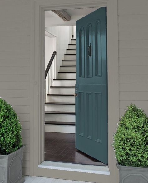 everard blue door and chelsea gray siding Benjamin Moore Admiral Blue, Exterior House Paint Ideas, Navy Paint Colors, Sunset Ideas, Navy Blue Paint Colors, House Paint Ideas, Siding Ideas, Admiral Blue, Color Combinations Paint