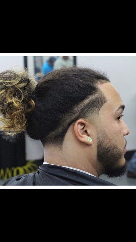 Curly Man Bun Fade, Low Taper Fade Man Bun, Man Bun Taper Fade, Low Taper Man Bun, Man Bun Taper, Manbun Undercut Fade, Man Bun Shaved Sides, Man Bun Undercut Fade, Long Hair Taper Fade