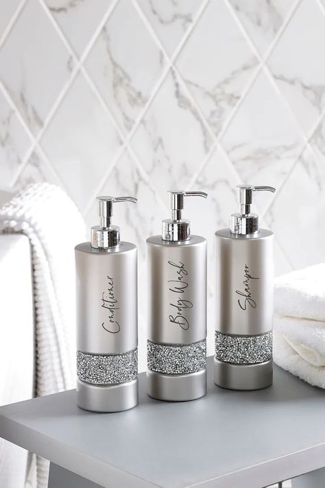 Silver Bathroom Decor, Organizing Hair Accessories, Perfect Bathroom, Bathroom Solutions, Soap Dispensers, Bathroom Accessories Sets, Unisex Bathroom, Kitchen Soap Dispenser, Bathroom Soap Dispenser