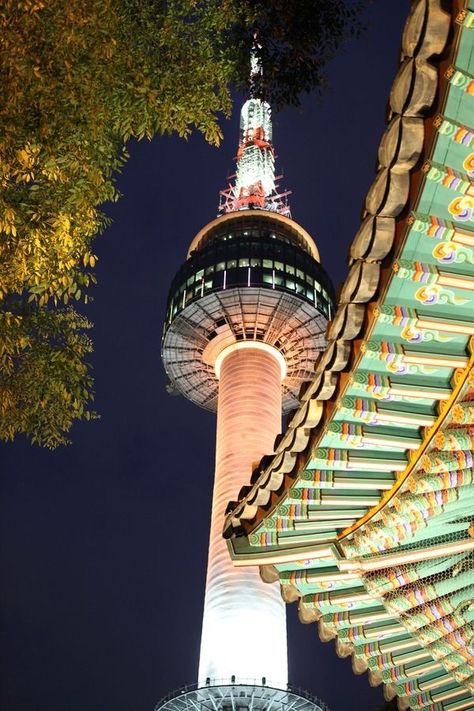 Seoul Aesthetic, Seoul Tower, Namsan Tower, Seoul Korea Travel, Korea Aesthetic, Tower City, Asian Photography, Visit Seoul, Korea Wallpaper