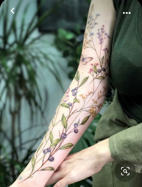 Necronomicon Tattoo, Eldritch Tattoo, Rose Tattoo Hand, Tato Naruto, Plant Sleeve, Botanisches Tattoo, Botanical Tattoo Design, Tato Maori, Around Arm Tattoo