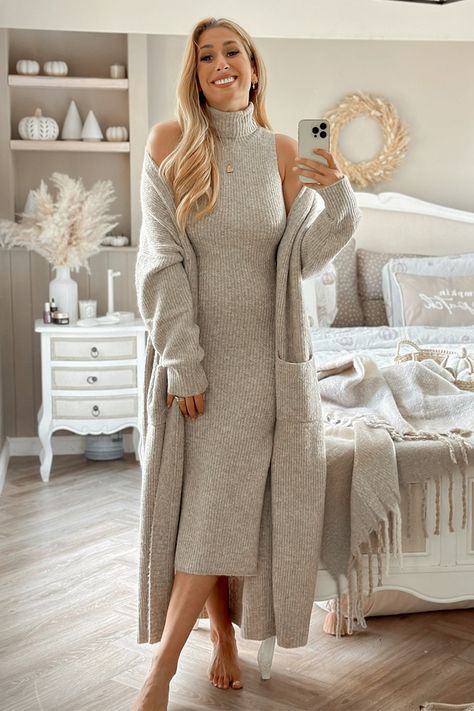 Cold Sweater Outfit, Roll Neck Dress, Cold Weather Dresses, Stacey Solomon, Over 60 Fashion, Sweater Maxi Dress, Size 10 Models, Maxi Cardigan, 60 Fashion