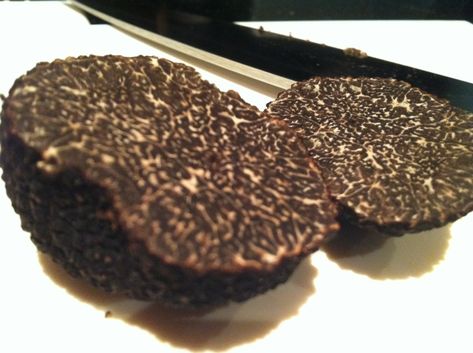 Fresh Truffle Recipe, Truffle Butter Recipe, Fresh Truffle, Truffle Mushroom, Truffle Butter, Truffle Recipe, Mushroom Recipes, What To Cook, Fresh Food