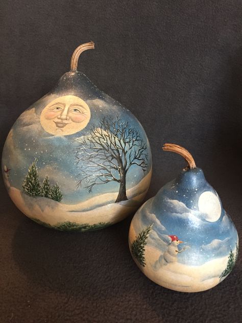 Winter landscape on gourd by Kim Gladfelter Christmas Gourds Painted, How To Dry Gourds, Christmas Gourds, Snowman Gourds, Gorgeous Gourds, Gourds Birdhouse, Hand Painted Gourds, Gourds Crafts, Painted Gourds