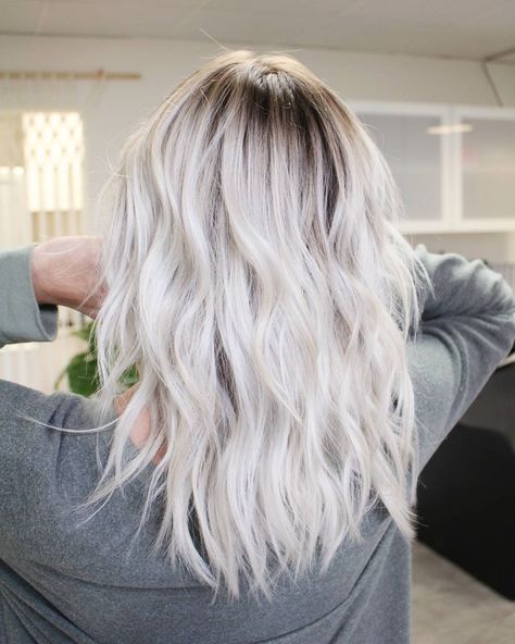 cool 50 Picture Perfect Platinum Blonde Hair Looks - The Alluring Light Hues Check more at http://newaylook.com/best-platinum-blonde-hair-ideas/ Platinový Blond, Ash Blonde Hair Colour, Platinum Blonde Hair Color, Shadow Root, Ash Blonde Hair, Icy Blonde, Platinum Hair, Blonde Hair Looks, Platinum Blonde Hair