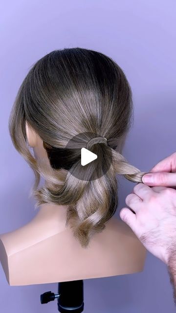 Easy Up Styles For Short Hair, Up Do On Short Hair, Formal Hairstyles For Mid Length Hair, Upstyles For Bob Length Hair, Easy Diy Short Hair Updo, Short Updo Tutorial, Easy Bridesmaid Hair Updo Short Hairstyles, Wedding Hairstyles For Short Hair Tutorial, Easy Wedding Guest Hairstyles For Short Hair