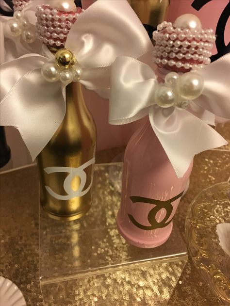 Wine Chanel inspired theme party favors Channel Theme Party Ideas, Chanel Party Favors, Coco Chanel Birthday Party Ideas, Chanel Birthday Party Ideas, Coco Chanel Birthday Party, Coco Chanel Birthday, Chanel Baby Shower, Coco Chanel Party, Chanel Birthday Party