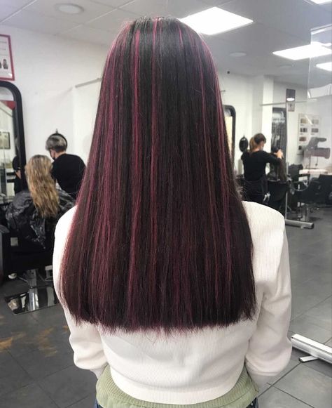 Jet Black Hair With Pink Highlights, Black Hair Pink Streaks, Dark Pink Highlights In Black Hair, Pink With Black Streaks Hair, Black Hair Pink Front Strands, Dark Pink Streaks In Black Hair, Pink Streaks In Black Hair, Draculaura Inspired Hair, Pink Hair Streaks Brunette