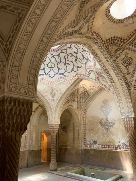 Traditional iranian bathhouse “Hammam” inside the Arg of Karimkhan historical complex #iran #shiraz Traditional Iranian Architecture, Iranian Brick Architecture, Arabian Interior, Iran Shiraz, Cultural Design, Shiraz Iran, Iranian Architecture, Persian Architecture, Magical Realism