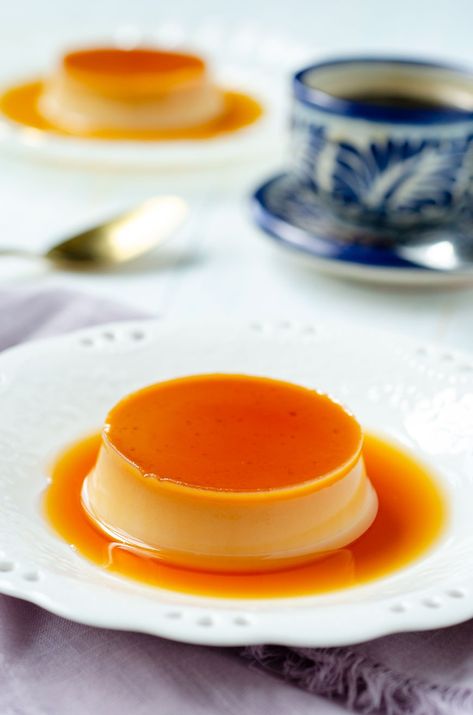 Flan, silky creamy delicious vegan flan. This flan is made with coconut milk and oatmilk and agar agar. It's delicious and dairy free. #veganmexican #vegandessert #flan Vegan Flan, Delicious Chili Recipe, Vegan Mexican Recipes, Coconut Bread, Flan Recipe, Vegan Dark Chocolate, Healthy Vegan Desserts, Creme Caramel, Vegan Mexican