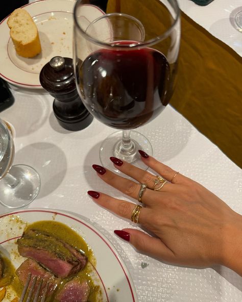 Officially oxblood nails and red wine szn 🍷 Red Wine Nails, Oxblood Nails, Wine Nails, Girl Nails, Girls Nails, Clean Girl, Wine Red, Red Nails, Red Wine