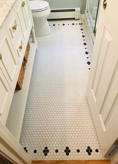 Timeless Bathroom Floor Tile Ideas, Vintage Black White Bathroom, Black And White Hexagon Tile Bathroom Floor Patterns, Vintage Tile Bathroom Floor, Black And White Floors Bathroom, Small Hex Tile Bathroom Floor, Vintage Hexagon Tile Bathroom, Black And White Tile Floor Bathroom, Vintage Shower Tile