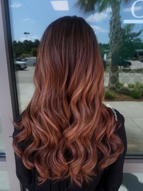 Red Rose Gold Balayage, Fall Hair Rose Gold, Subtle Rose Gold Balayage Brunette, Rose Gold Balyage, Brown To Rose Gold Ombre, Balayage Rose Gold, Balayage On Light Brown Hair, Balayage Hair Brunette, Brunette Balayage Hair Medium