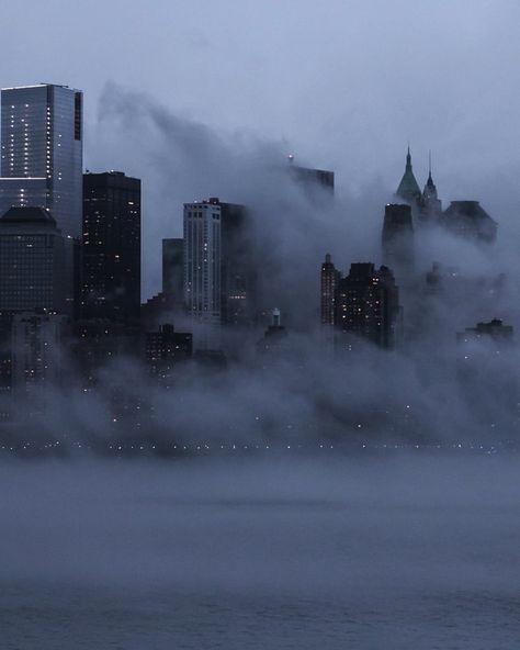 #fog #freezing #mist #water #atmosphere #sky #morning #sea #archillect Violet Aesthetic, Nature Architecture, Concrete Jungle, Aesthetic Colors, Jolie Photo, Purple Aesthetic, City Skyline, Blue Aesthetic, Metropolis