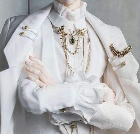 Victorian Clothing Male, Victorian Fashion Male, Fantasy Fashion Male, Angel Core Outfit, White Goth Aesthetic, Princes Fashion, Prince Costume, Victorian Man, White Goth