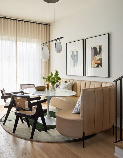 House & Home - A Toronto Semi Gets A Dose Of Character And Drama From Designer Jessica McGouran Dining Room Banquette, Banquette Seating In Kitchen, Elegant Kitchen Design, Pretty Photography, Banquette Seating, Elegant Kitchens, Sitting Pretty, Dining Nook, Small Dining