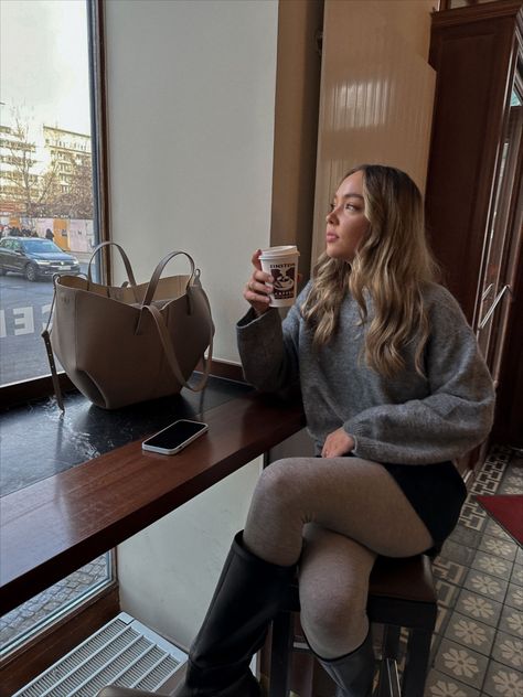 Polene Paris Bag, Polene Bag, Outfit Grey, Bag Outfit, Grey Outfit, Bags Aesthetic, Winter Aesthetic, Spring Summer Outfits, Minimal Fashion