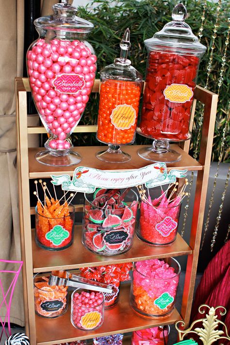 Tropical Candy Bar Ideas, Candy Shelf Display, Tropical Candy Bar, Candy Station Ideas Birthday Party, Candy Bar Set Up, Candy Display Ideas Party, Alice In Wonderland Candy Bar, Candy Bars Ideas For Parties, Candy Bar Party Ideas