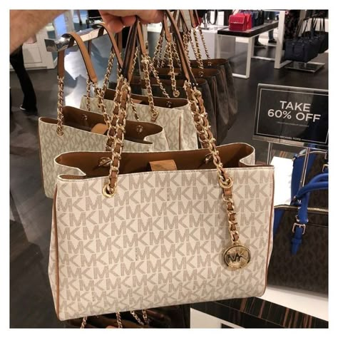 Mk Handbags Michael Kors, Luxury Bags Collection, Mk Handbags, Girly Bags, Womens Handbags, Luxury Purses, Fancy Bags, Pretty Bags, Cute Purses