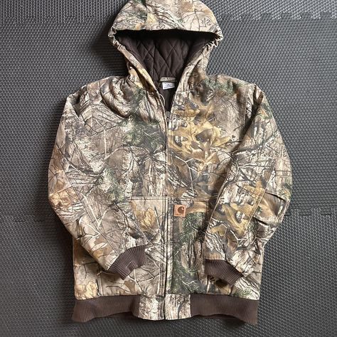 Camo Carhartt Jacket 🍂 Size Youth XL Shoulder To... - Depop Camo Carhartt Jacket Outfit, Camo Carhartt Jackets, Carhartt Camo Jacket, Camo Jacket Outfits For Women, Carhartt Hoodie Outfit, Carhartt Jacket Outfit Woman, Camo Hoodie Outfit, Carhartt Jacket Women's, Carhartt Jacket Outfit