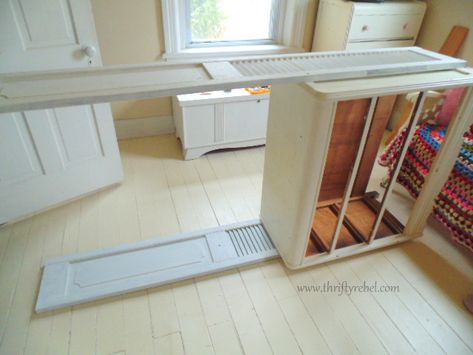 repurposed bifold doors as bookcases Bed Makeover Paint, Built In Bedroom, Bedroom Shelving, Bifold Door, Shelving Storage, Gallon Of Paint, Vinyl Liners, Shelf Liners, Hand Painted Cat