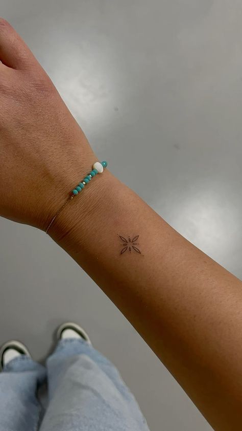 Dainty Women Tattoos, Small Pattern Tattoo, 4 Siblings Tattoo Ideas, Dainty Celtic Tattoo, Minimal Ornamental Tattoo, Dainty Mandala Tattoo, Europe Inspired Tattoos, Tiny Ornamental Tattoo, Top Wrist Tattoos For Women