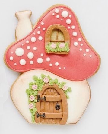 Gingerbread House Plans, Mushroom Theme Party, Fairy Cookies, Royal Icing Decorated Cookies, Tea Party Cookies, Decorating Sugar Cookies, Mushroom Cookies, Monogram Cookies, Fairy Garden Birthday Party