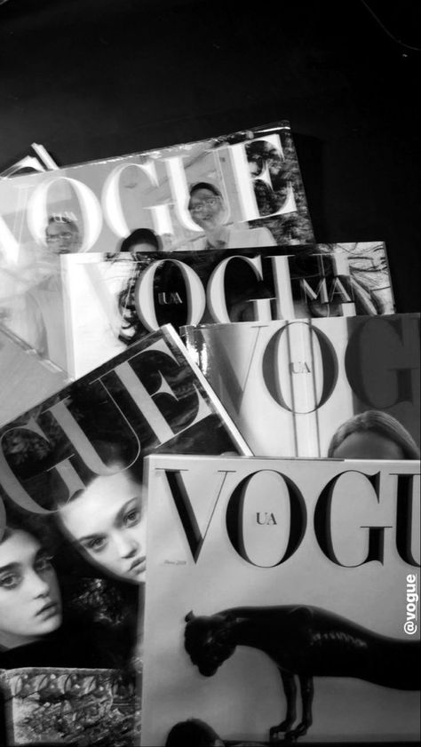 Rich Old Money, Star Girl Aesthetic, Vogue Aesthetic, Black And White Photo Wall, Vogue Covers, Vintage Poster Art, Black And White Aesthetic, Old Money Aesthetic, Vogue Magazine