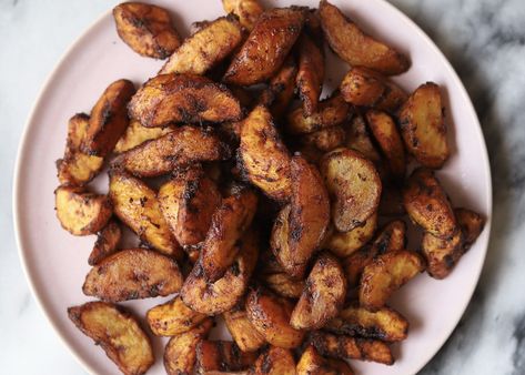 Kelewele Fried Plantain, Super Bowl Recipes, Fried Plantains, Ripe Plantain, Dried Shrimp, Plantains Fried, Habanero Peppers, Bean Stew, Bowl Recipes