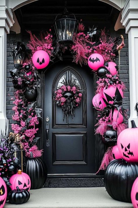 halloween_decorations_pink_and_black (38) Pink Halloween Porch Decor, Diy Halloween Door Decor, Halloween Entrance Decor, Diy Halloween Basket, Spooky Front Door, Pink And Black Halloween, Halloween Wreaths For Front Door, Halloween Front Door Decor, Pink Halloween Decor