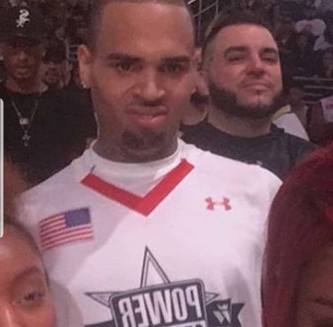 Chris Brown Funny Pictures, Chris Brown Funny Face, Chris Brown Pfp, Chris Brown Meme, Chriss Brown, Ice Stars, Chris Brown Funny, Browns Memes, Quincy Brown