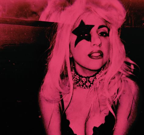 Y2k Lady Gaga, Lady Gaga Playlist Cover, Lady Gaga 2000s Aesthetic, Lady Gaga Purple Hair, Lady Gaga Pink Aesthetic, Lady Gaga Profile Picture, Lady Gaga Aesthetic Icon, Lady Gaga Aesthetic Vintage, Iconic Lady Gaga Outfits