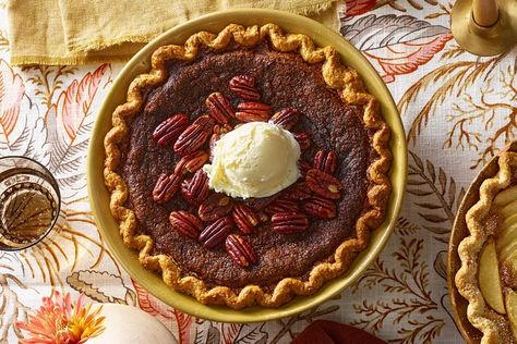 Chocolate-Pecan Chess Pie Recipe Southern Living Chocolate Chess Pie, Southern Living Chocolate Pecan Pie, Chocolate Chess Pie Southern Living, Chocolate Pecan Chess Pie, Pecan Chess Pie, Pecan Recipe, Newest Recipes, Yummy Pies, Southern Pies