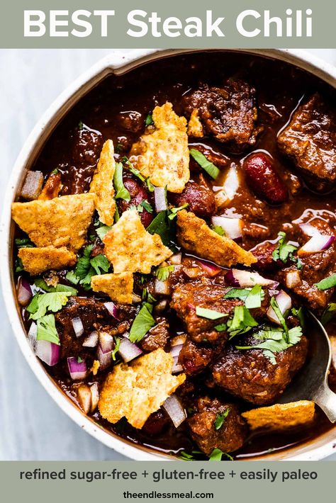 Best Steak Chili Recipe, Steak Chili Recipe, Chuck Steak Recipes, Steak Chili, Delicious Chili Recipe, Paleo Chili, Beef Chili Recipe, Chuck Steak, Chili Toppings